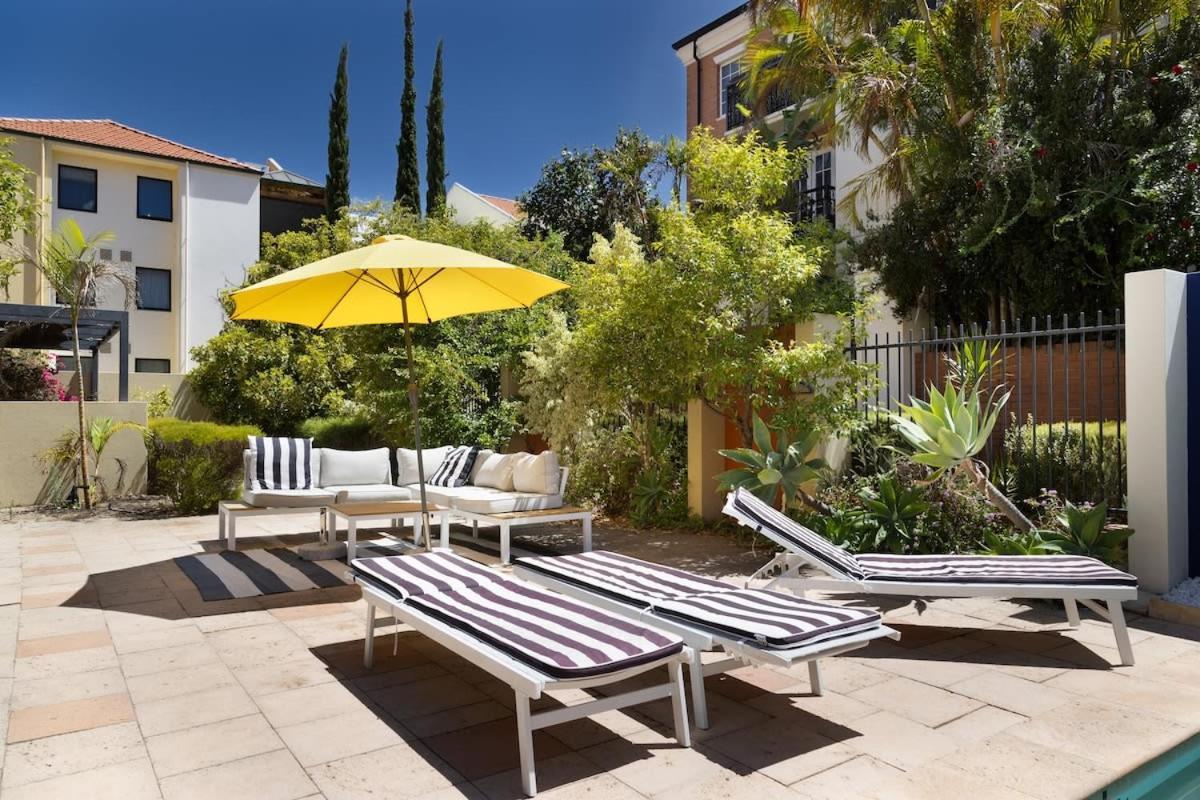 Comfortable In Northbridge Wtih Pool & Wifi Apartment Perth