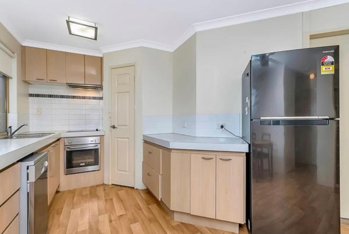 Cannington Share House - Near Shopping Mall And Public Transport