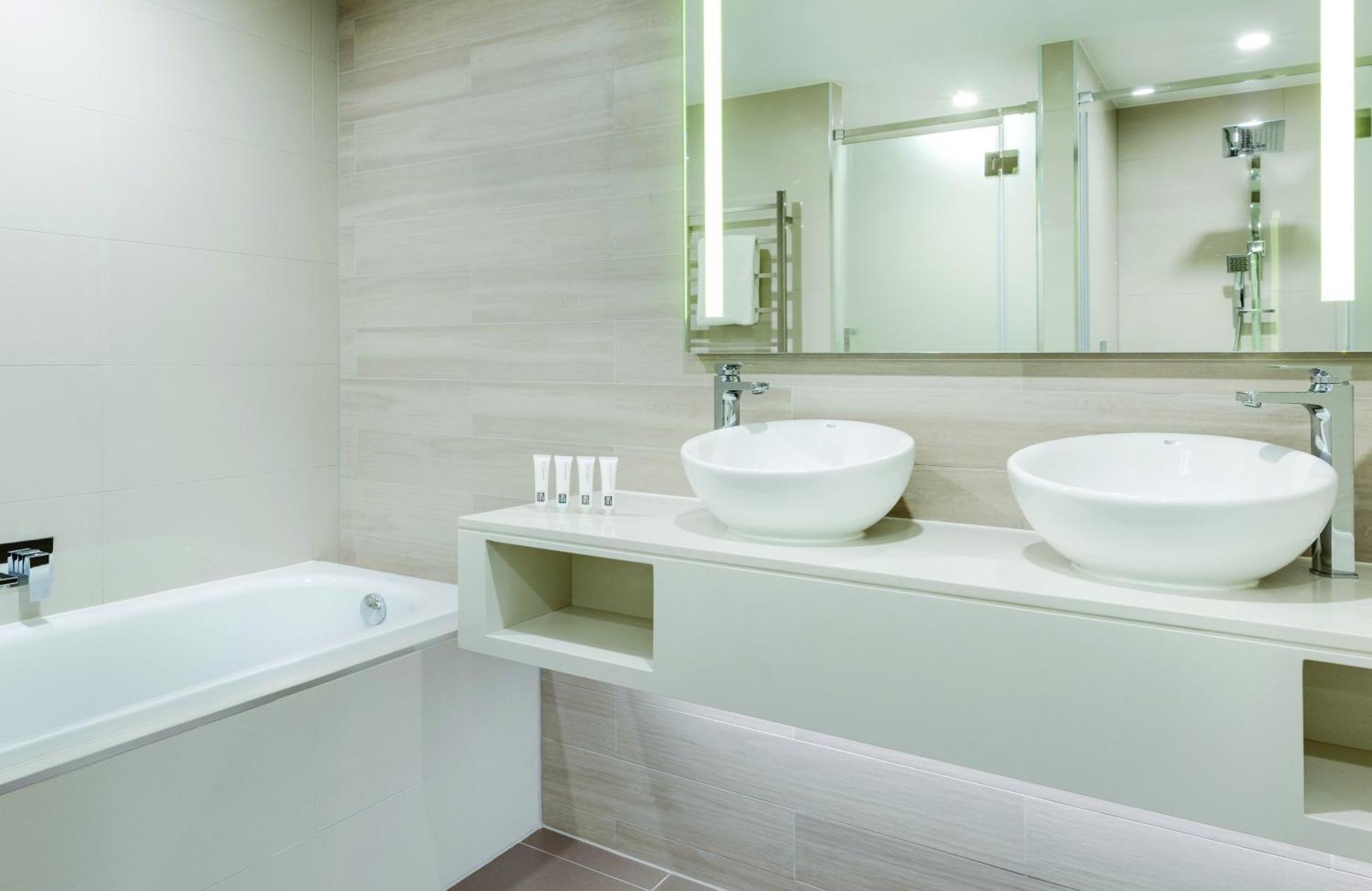 Vibe Subiaco Hotel 4*