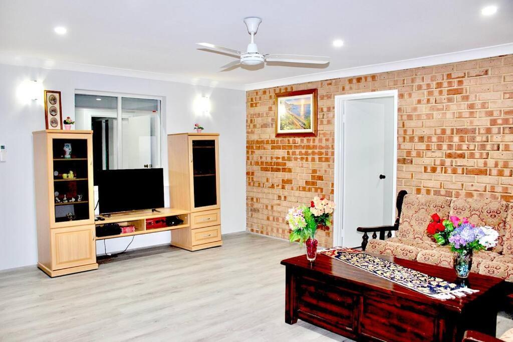 The Eclectic Convenience Of Perth- Twelve Mins To Airport * Perth