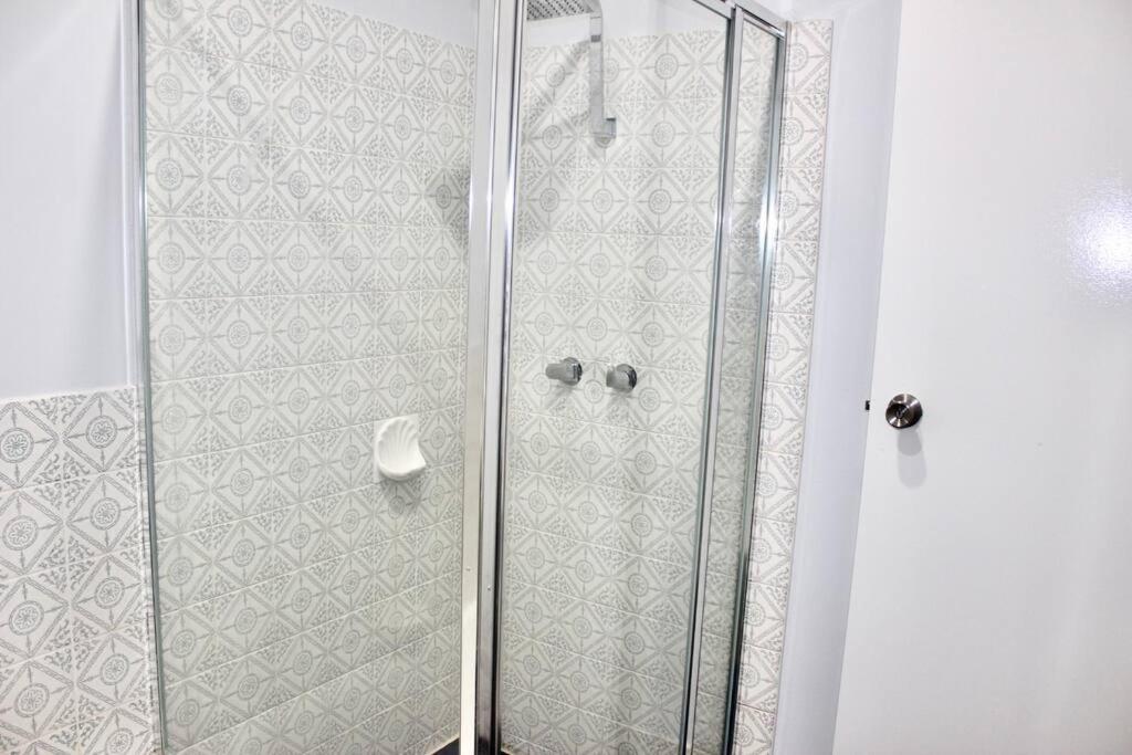 Holiday home The Eclectic Convenience Of Perth- Twelve Mins To Airport