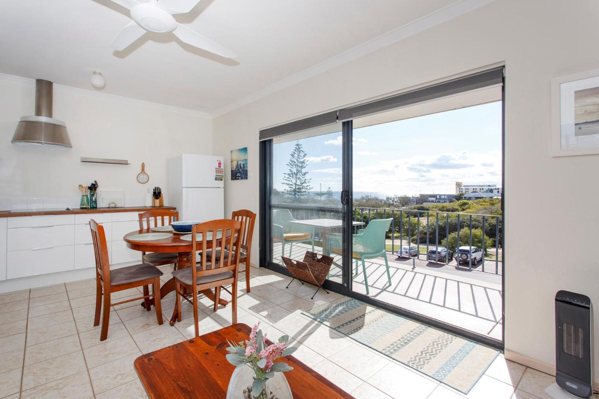 Apartment Cottesloe Seaside Bliss *