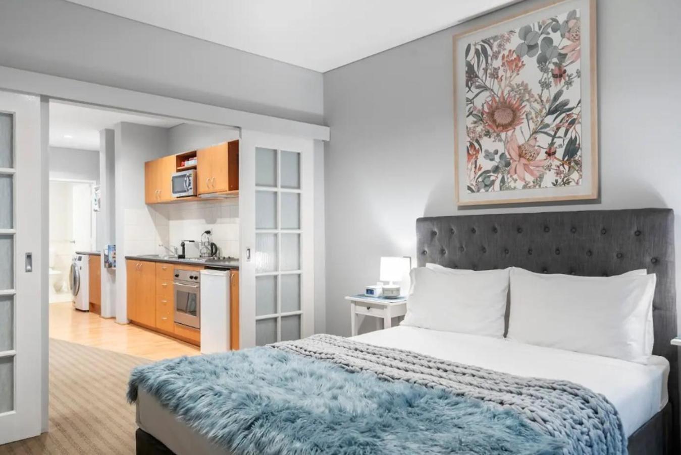 708 Enchanting Urbanoasis 1brbalconycbd Apartment Perth