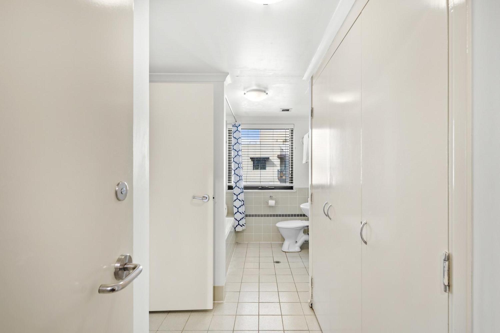 Luxurious Cbd C Kings Park Free Parking
