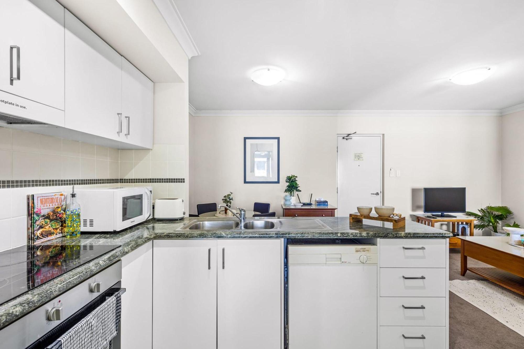 Luxurious Cbd C Kings Park Free Parking Apartment *