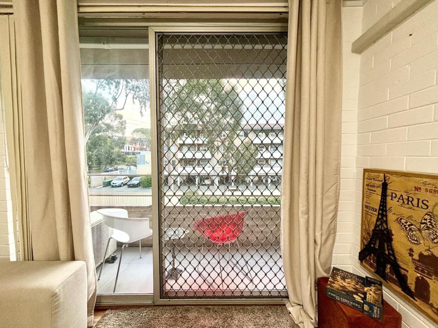 Aparthotel Subiaco Oasis 1 Bedroom Unit