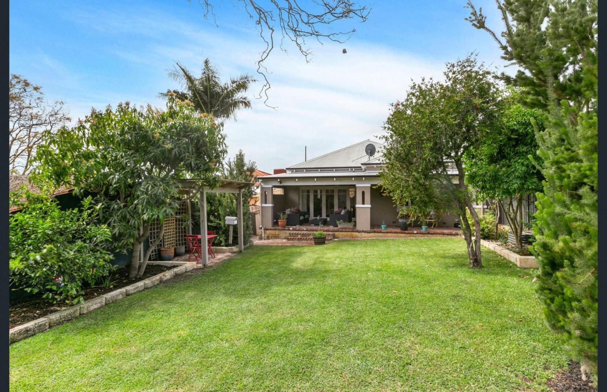 Incredible 3-bed Renovated With Huge Garden * Perth