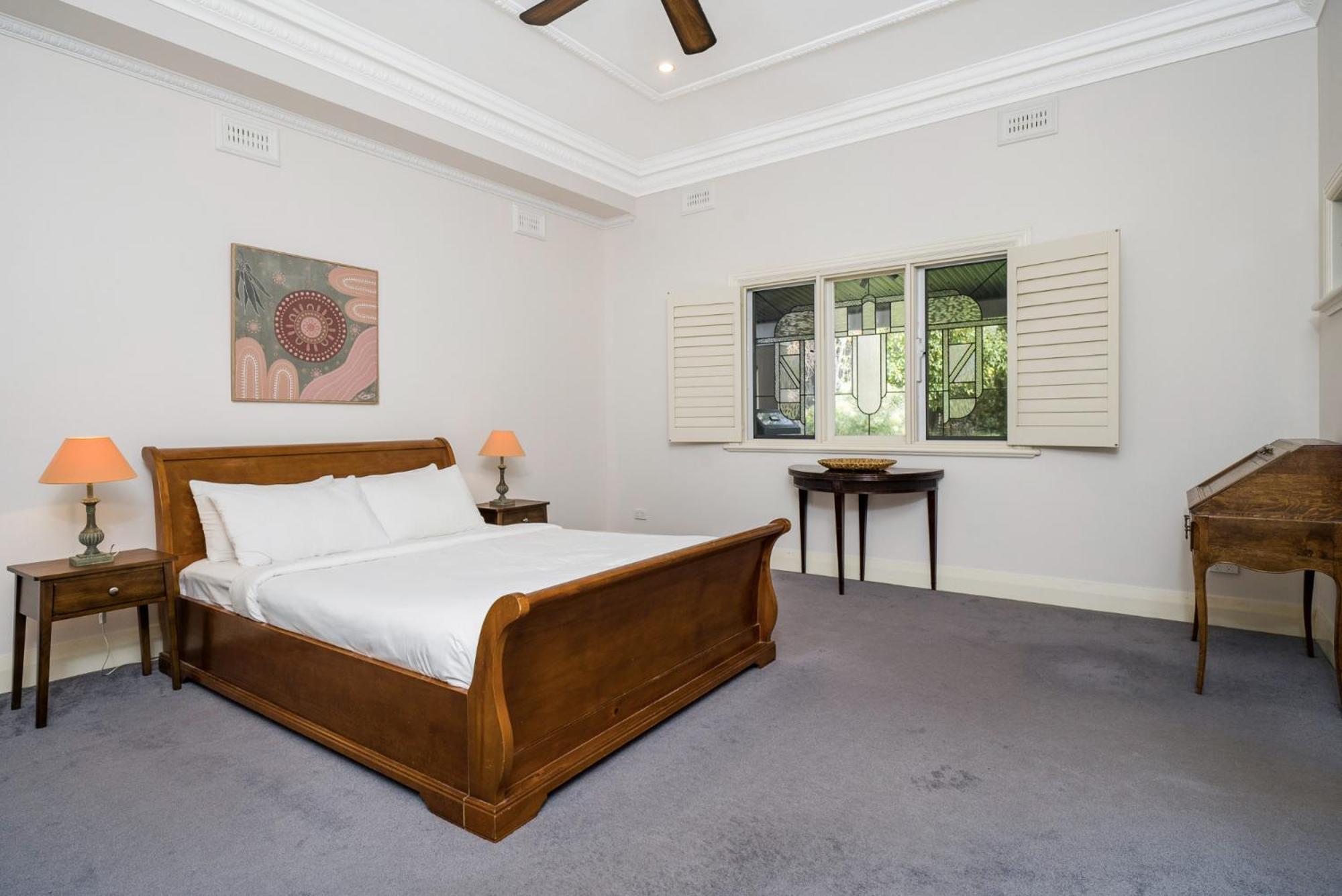 Incredible 3-bed Renovated With Huge Garden * Perth