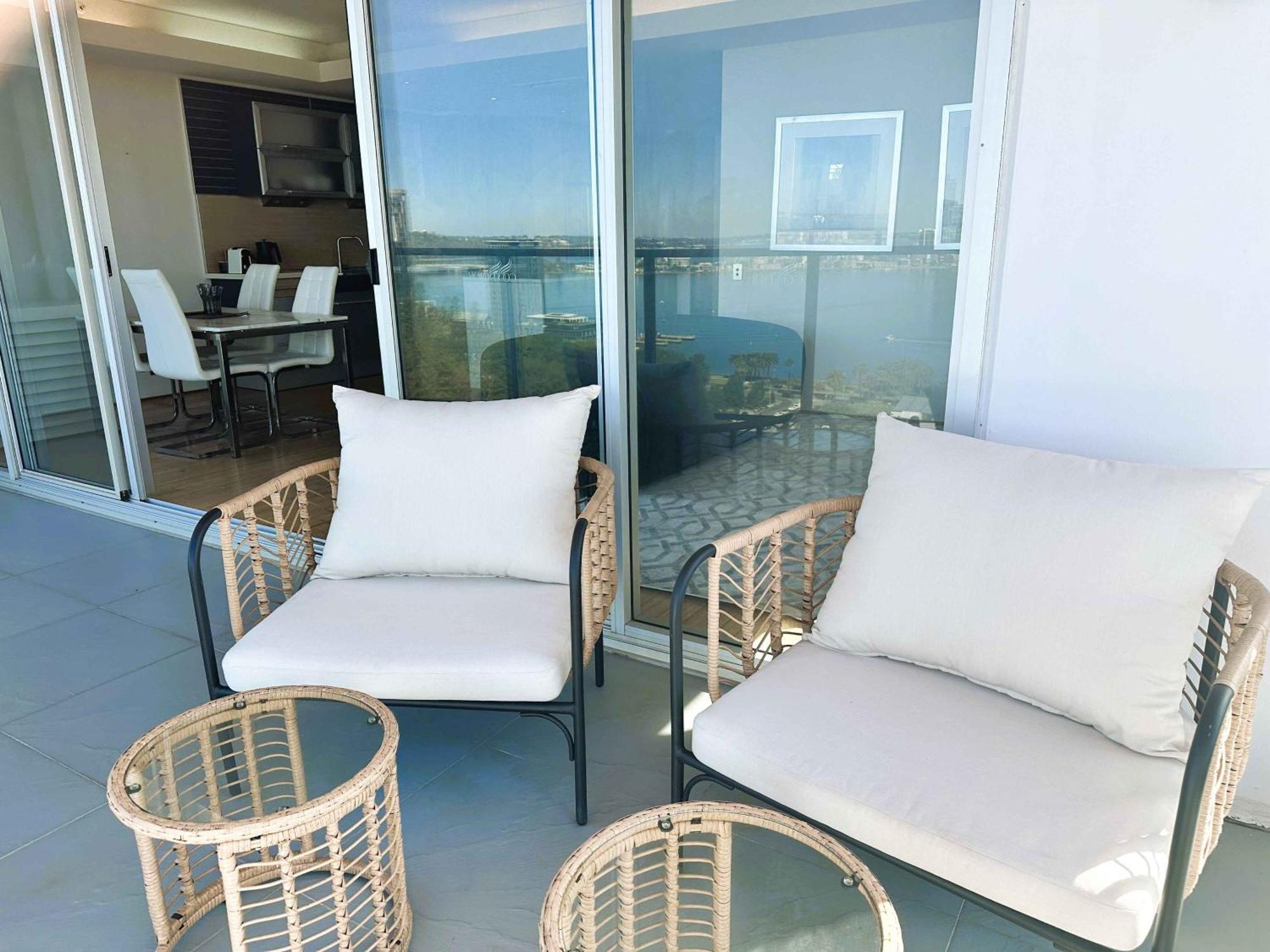 114 Incredible Cbd Swanriver Prkg Perth