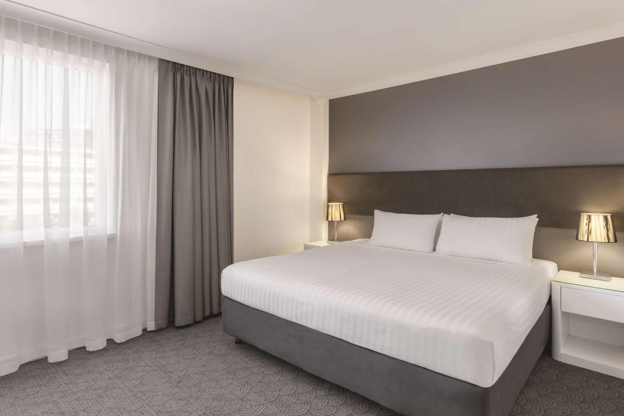 Rendezvous Hotel 4*