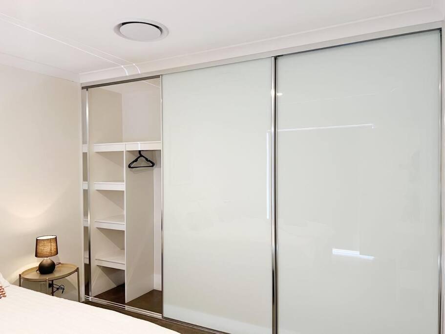 Luxury New Home-beach-cbd Park Apartment *
