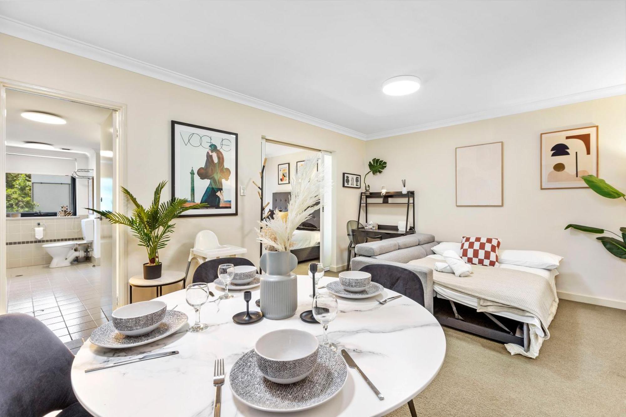 Apartment 504 Stylish