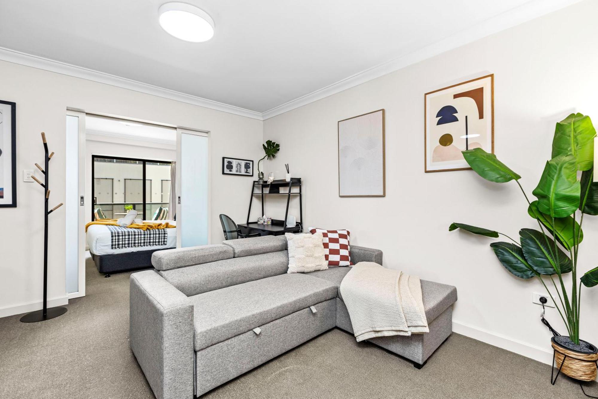 504 Stylish * Perth