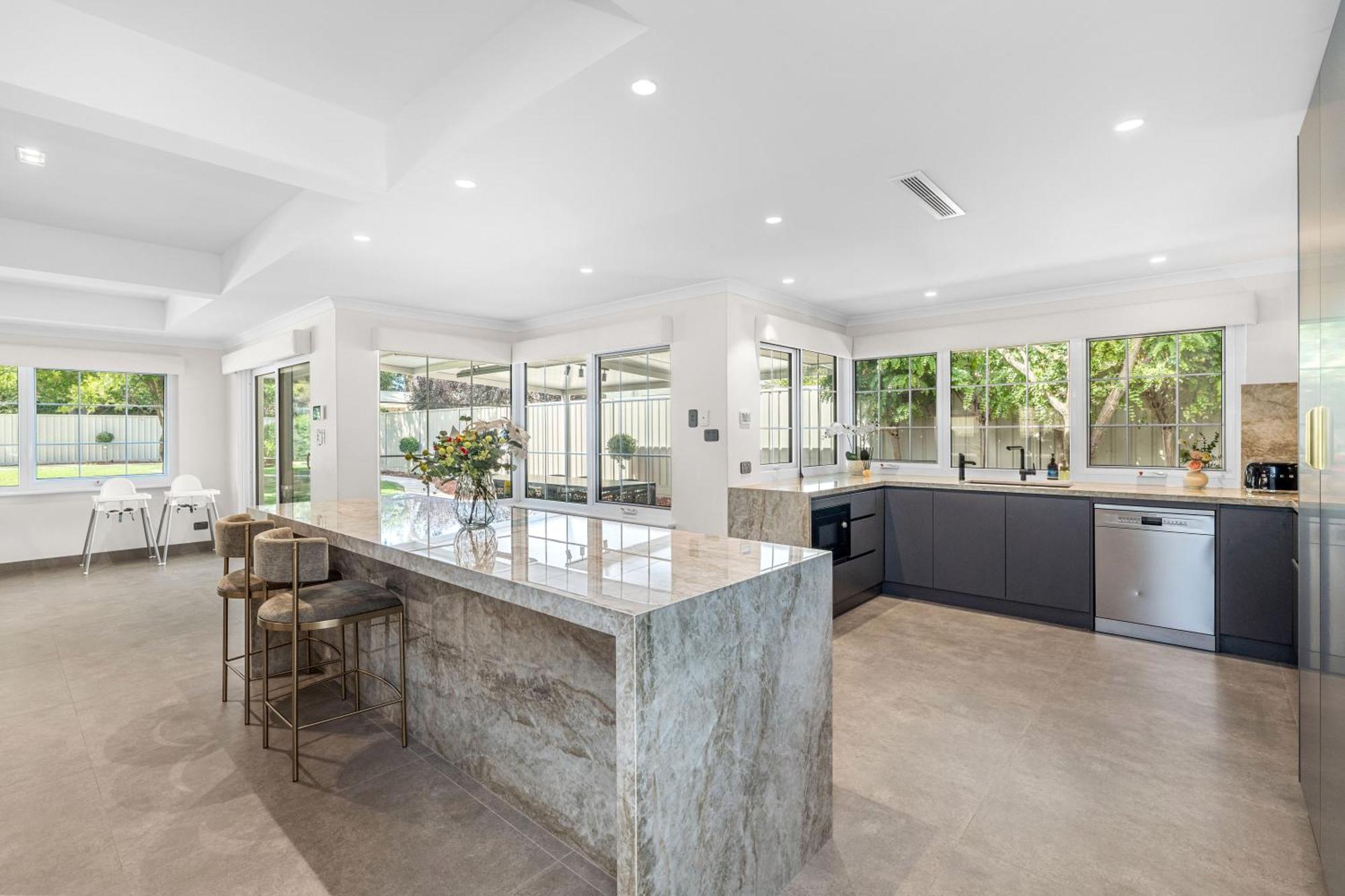 Holiday home Exquisite Oasis Family Retreat Perth
