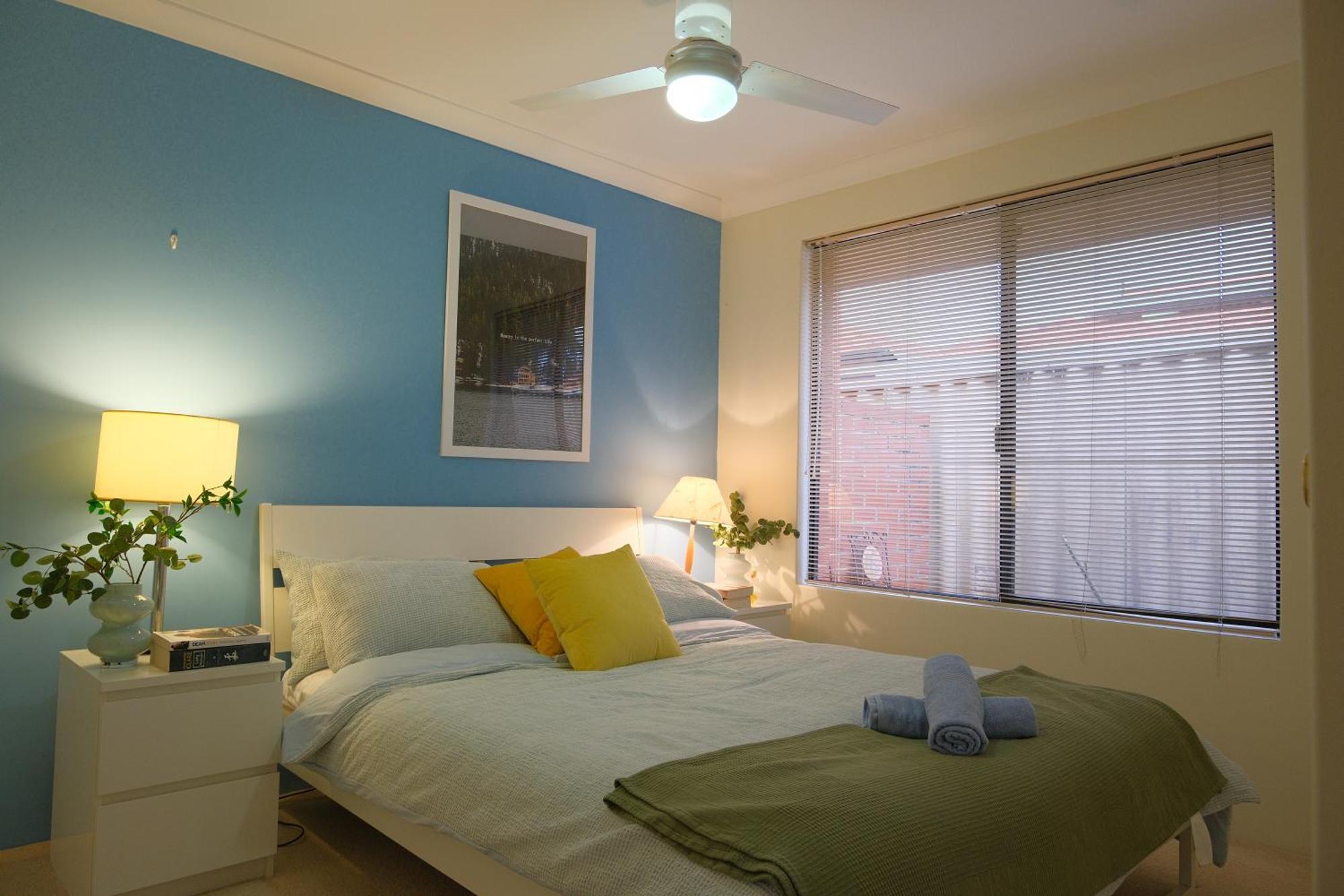 Holiday home Airport 6br Haven - Quiet Yard & Ac