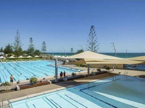Aparthotel Coastal Ocean Views & Breezes *