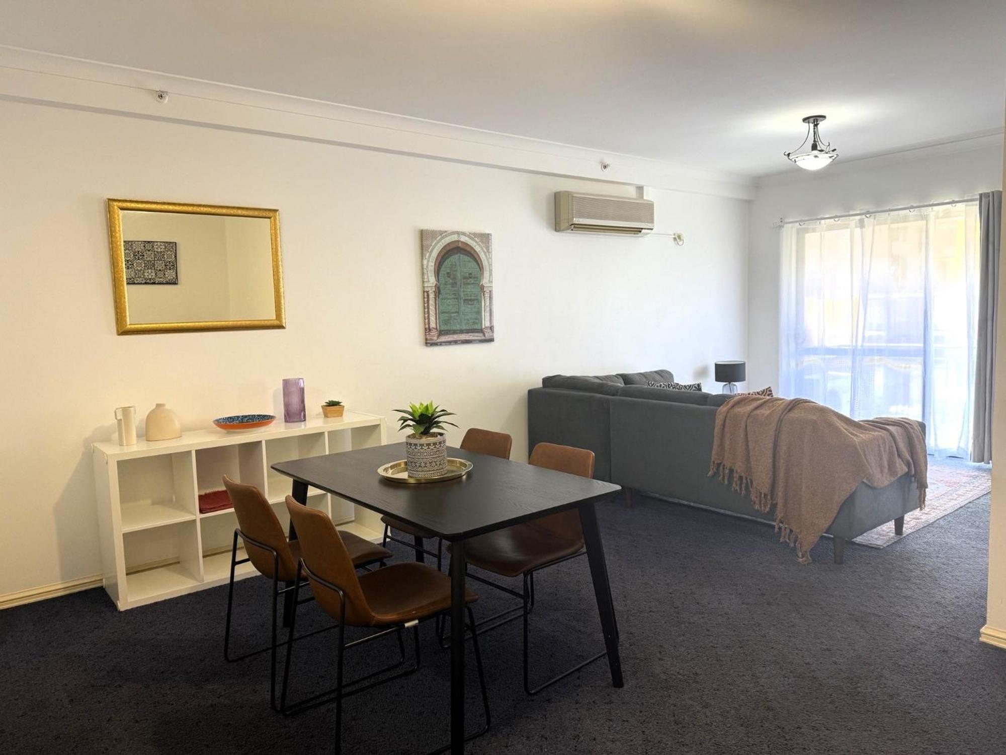 14 Roomy Restrelax Eastperth 2brparking Apartment Perth