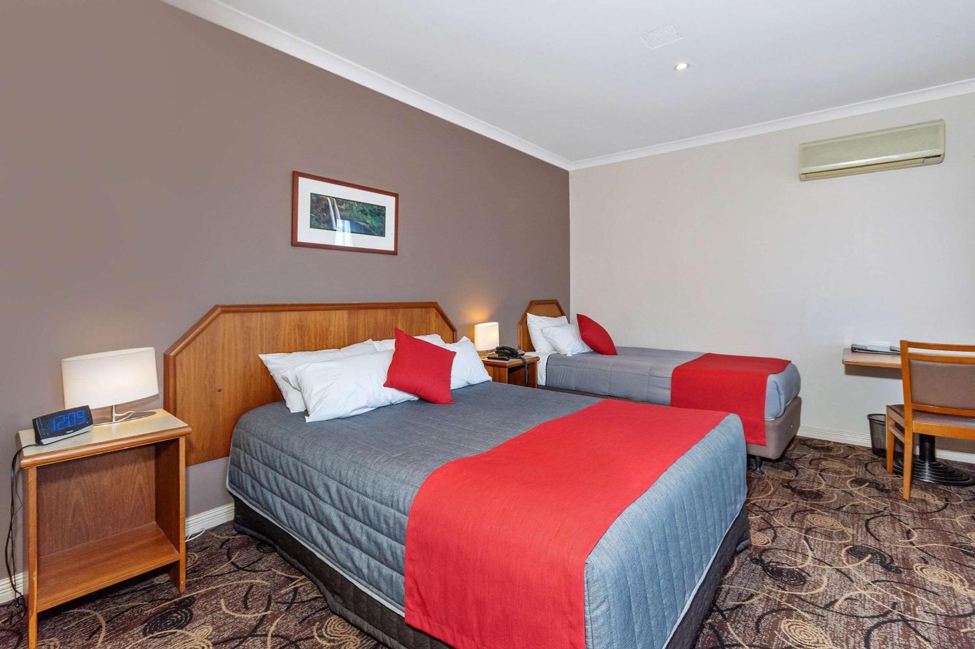 Hotel Quality Bayswater Perth