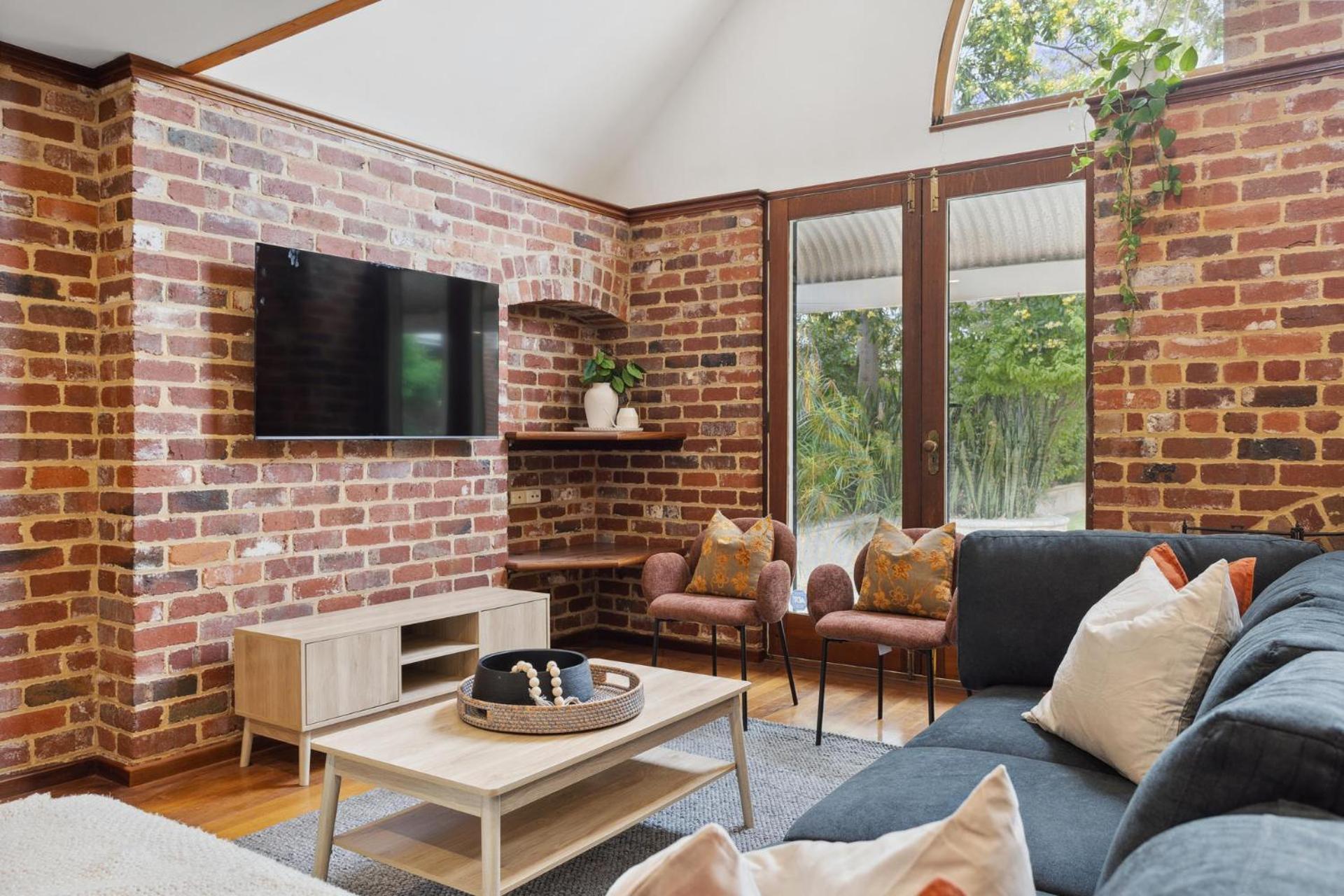 Subi Haus - Subiaco Holiday home *