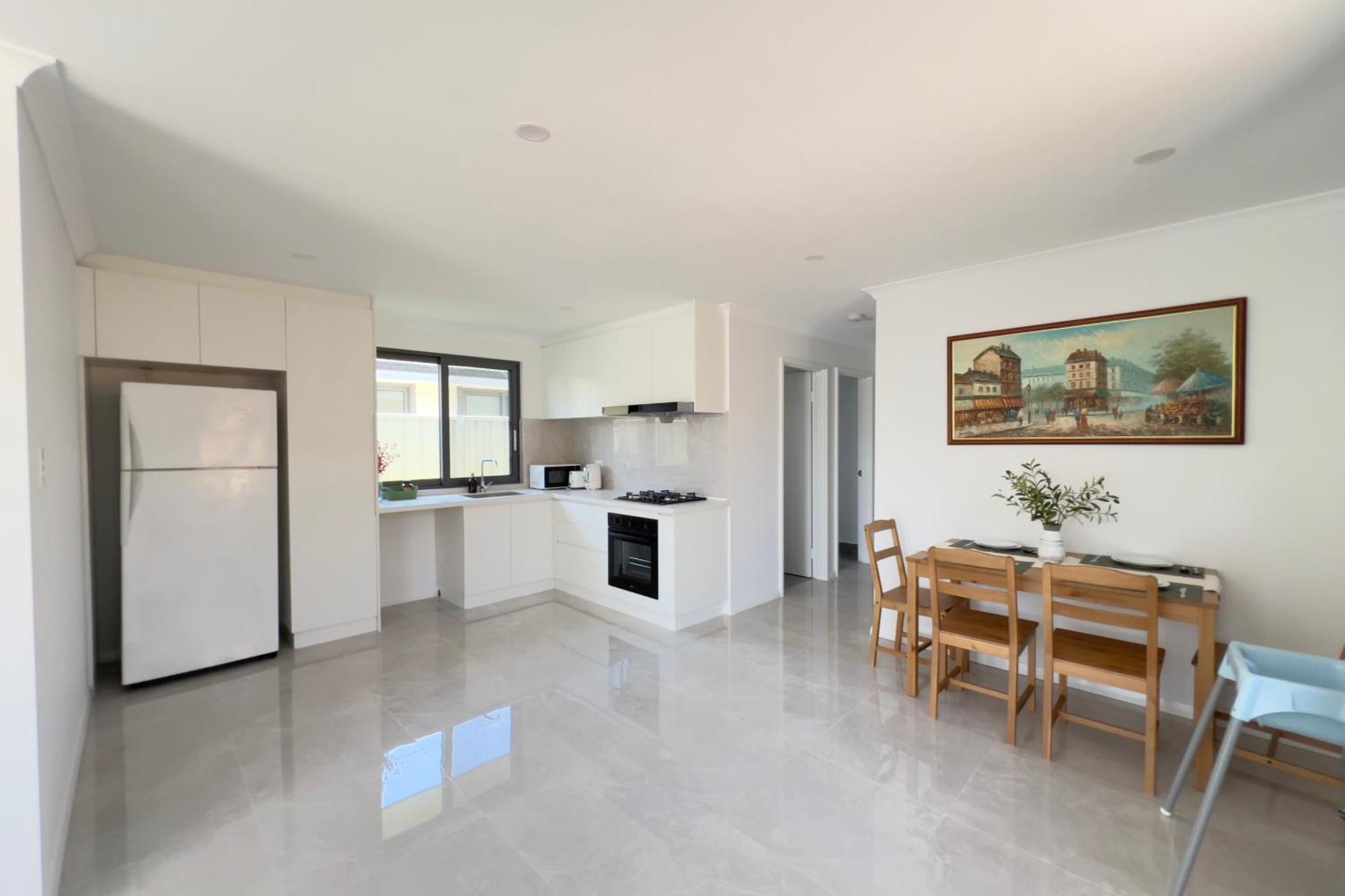 Holiday home A2 Airport 2br Haven - Garden & Parking *