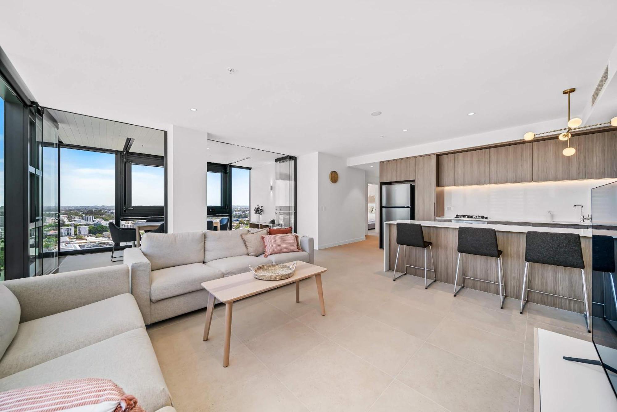 Apartment Brand New Luxurious 3 Bedroom Cbd