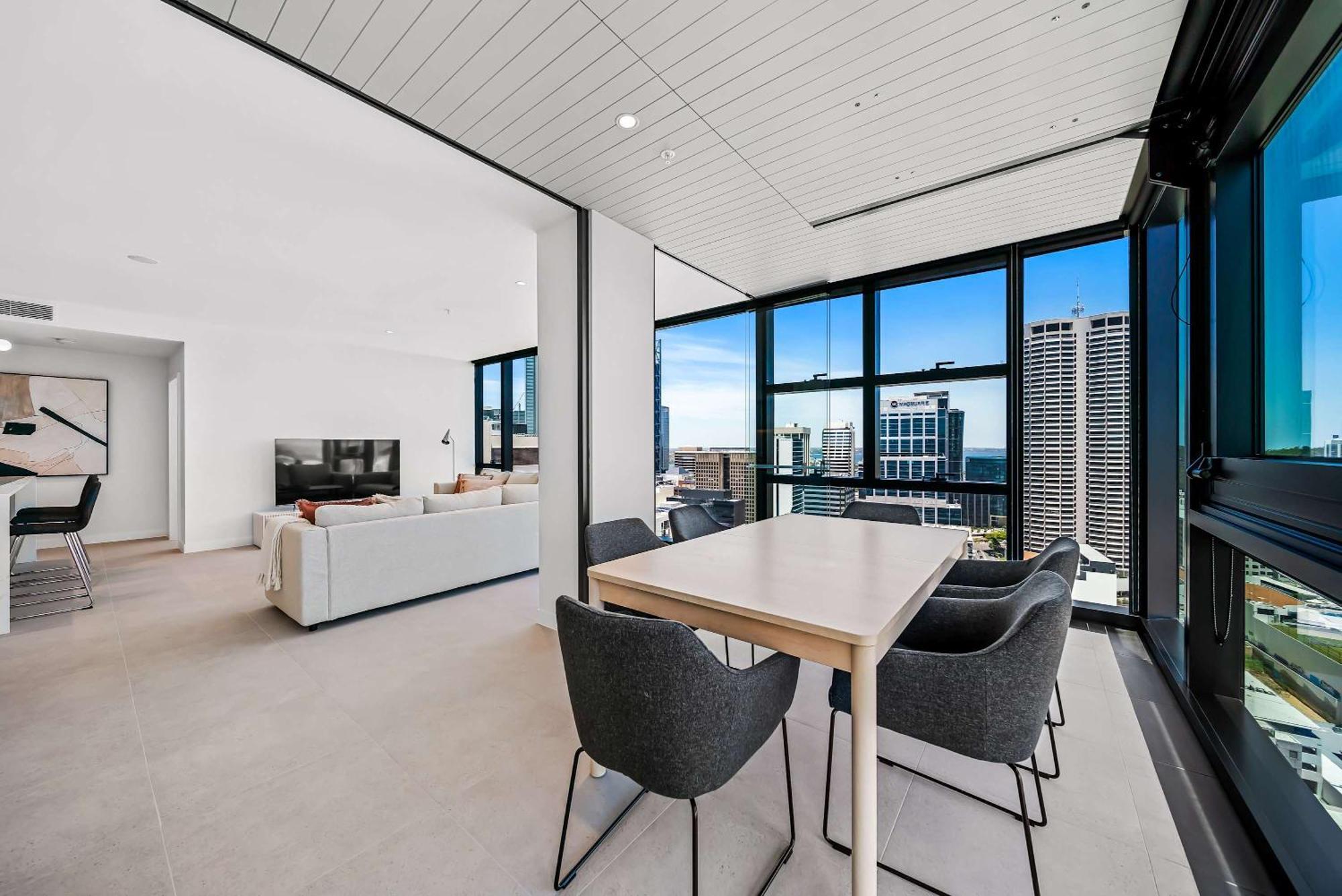 Brand New Luxurious 3 Bedroom Cbd Apartment Perth