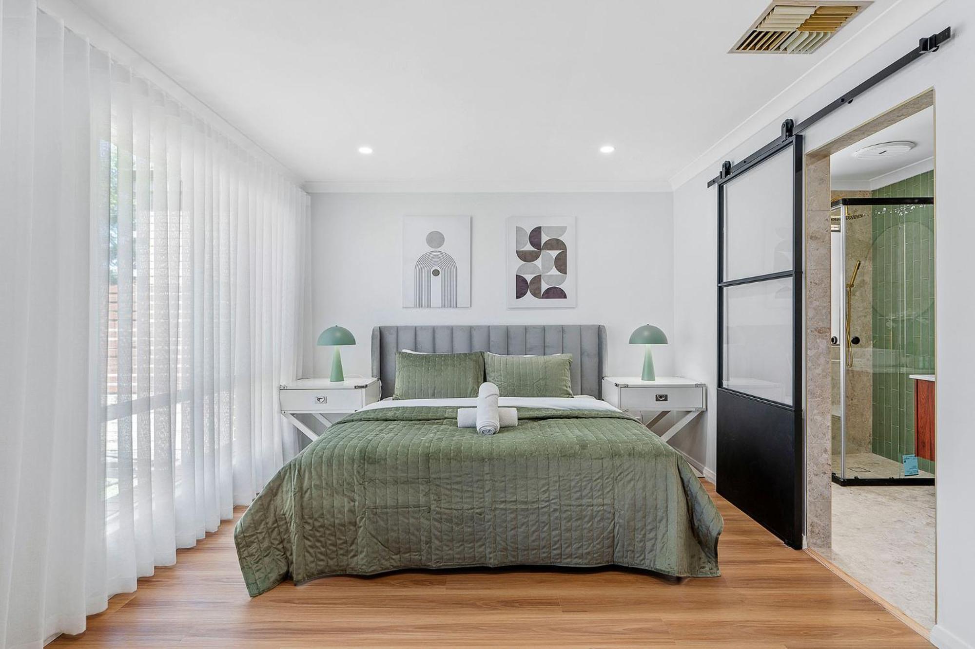 Leve26 Mid Century Magic In Adross Perth