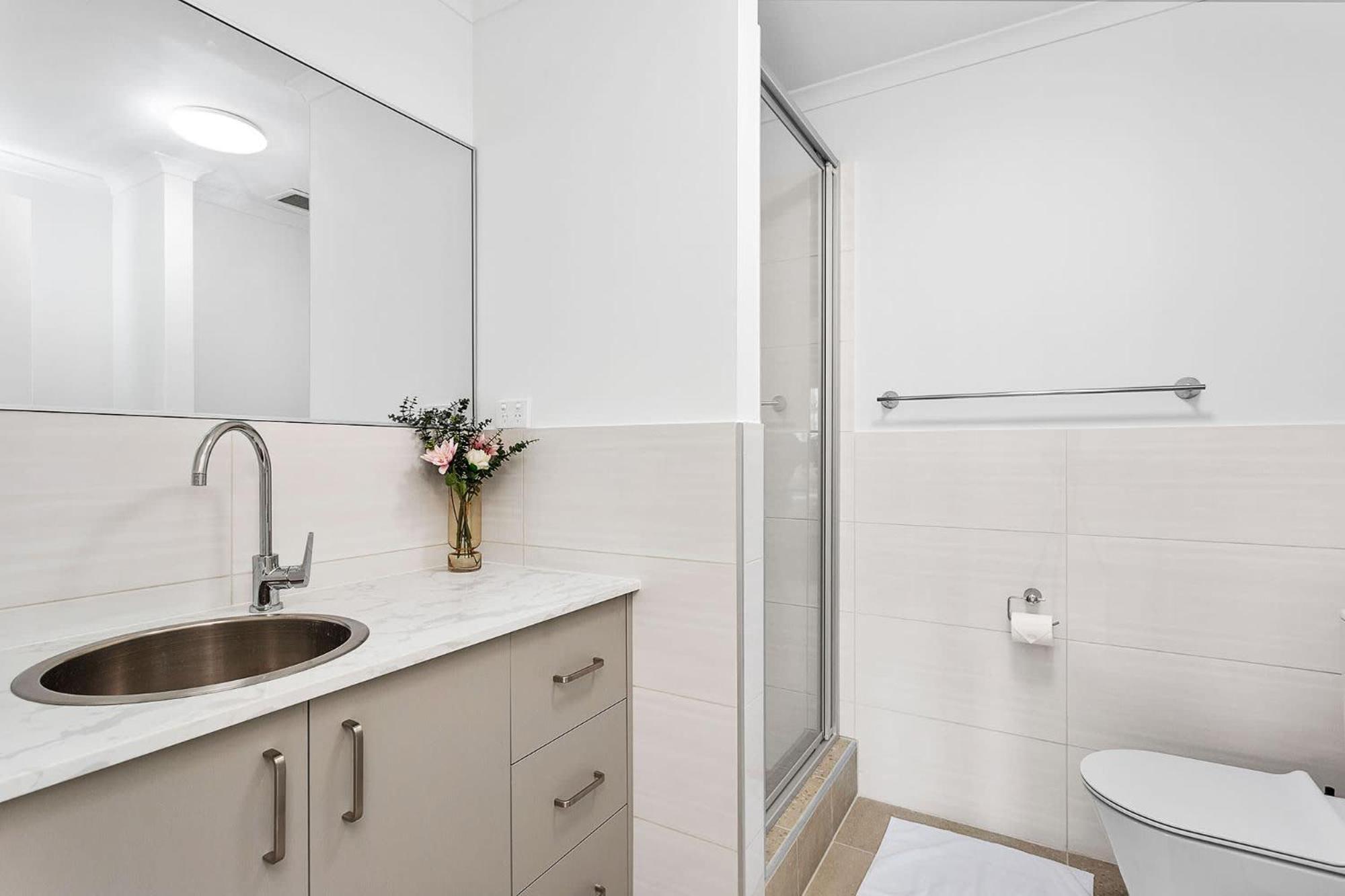 Renovated Townhouse In Northbridge Perth