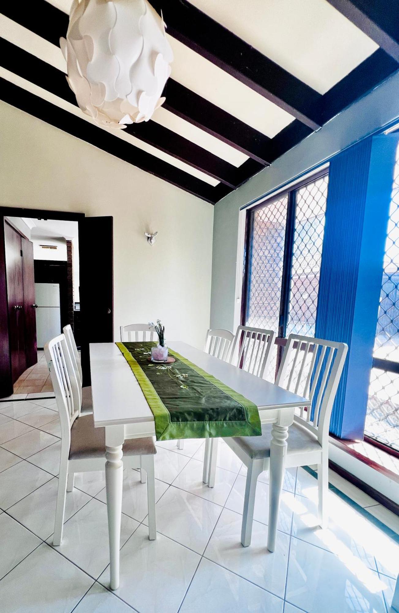 Affordable Long-term Ens Master Bedroom Near Fremantle Hospital Homestay Perth
