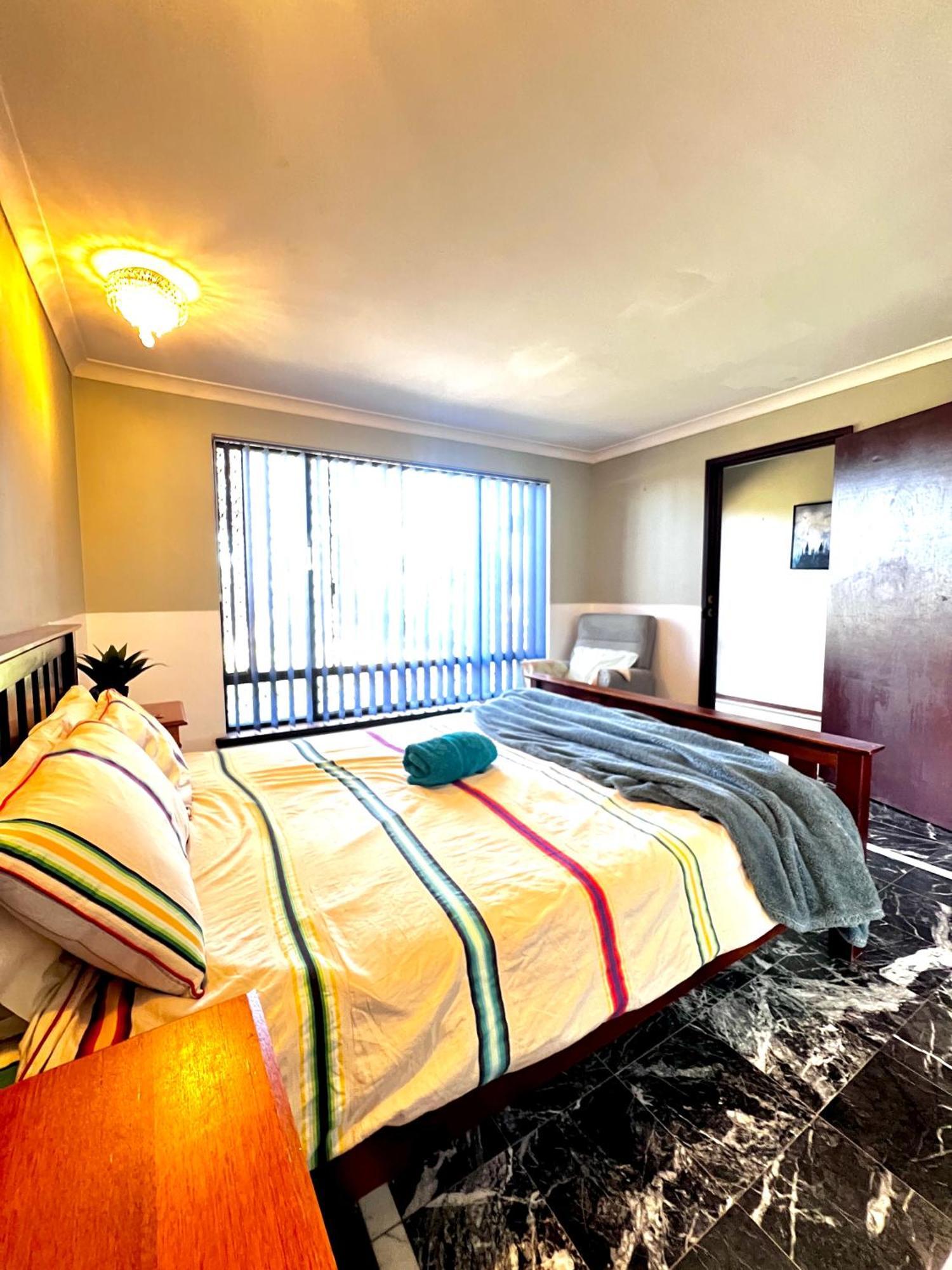 Homestay Affordable Long-term Ens Master Bedroom Near Fremantle Hospital *