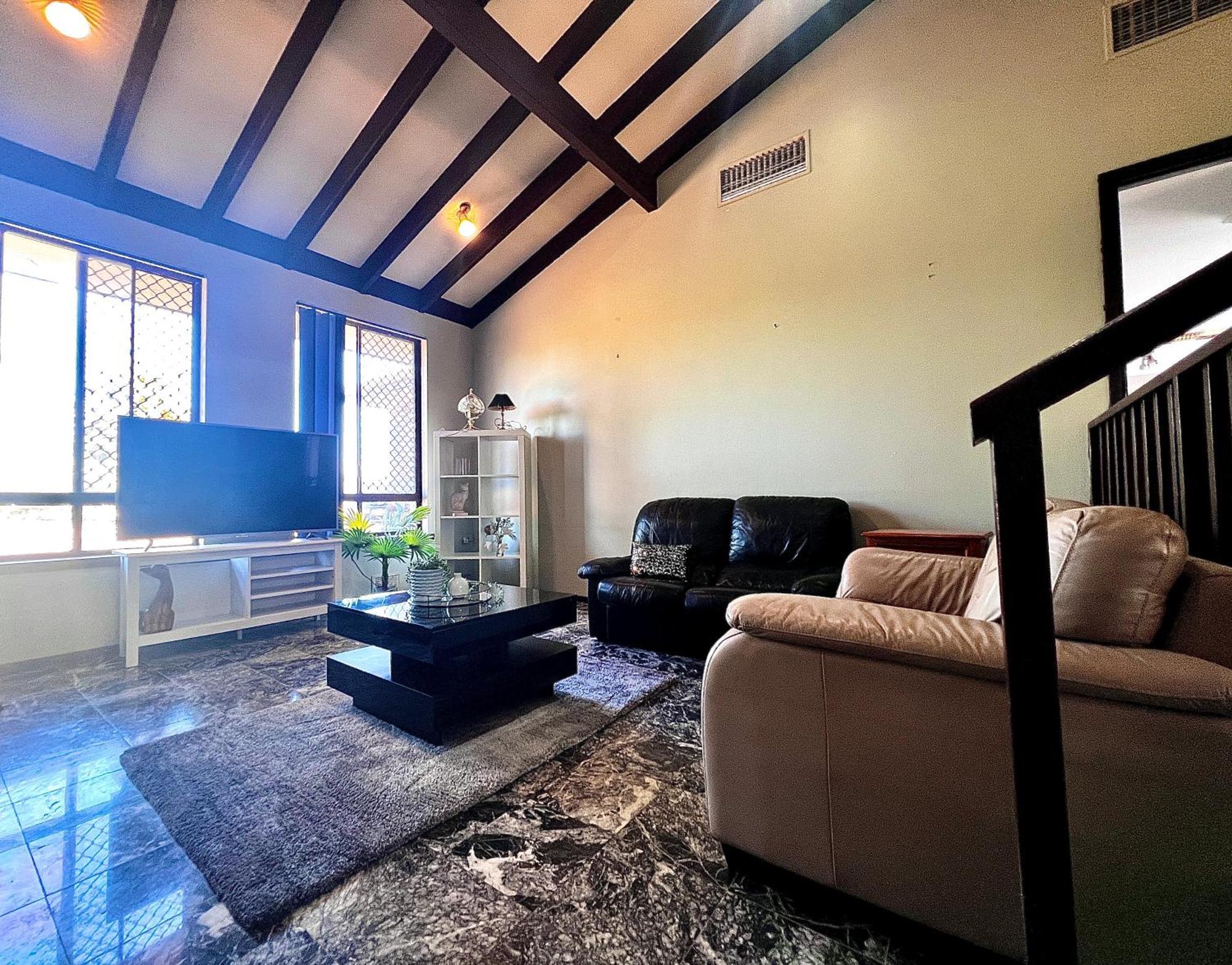Affordable Long-term Ens Master Bedroom Near Fremantle Hospital Homestay Perth