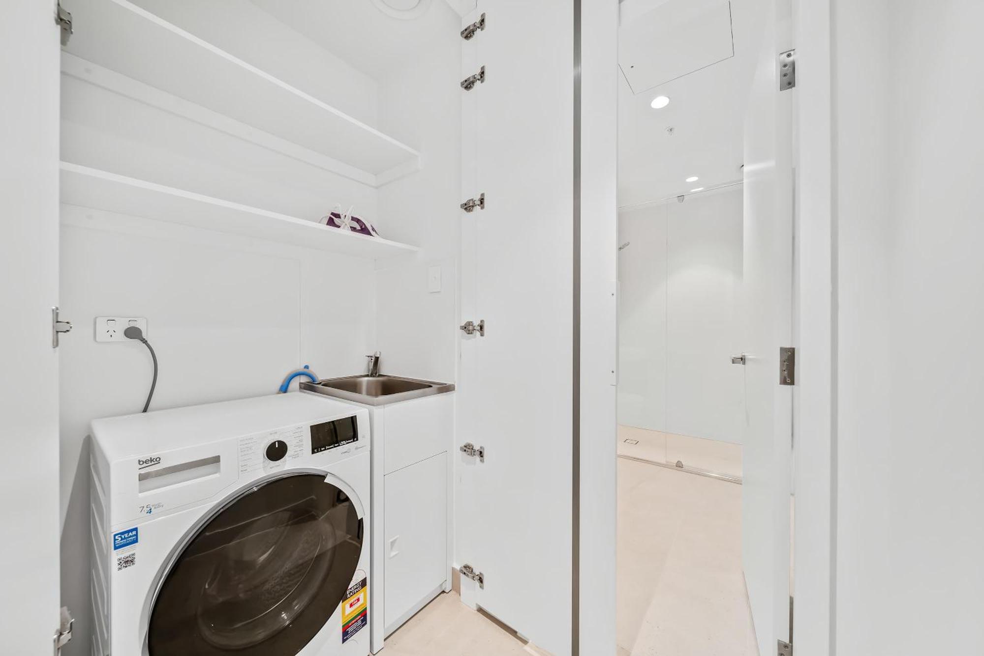 Apartment Brand New Luxurious 2 Bedroom Cbd *