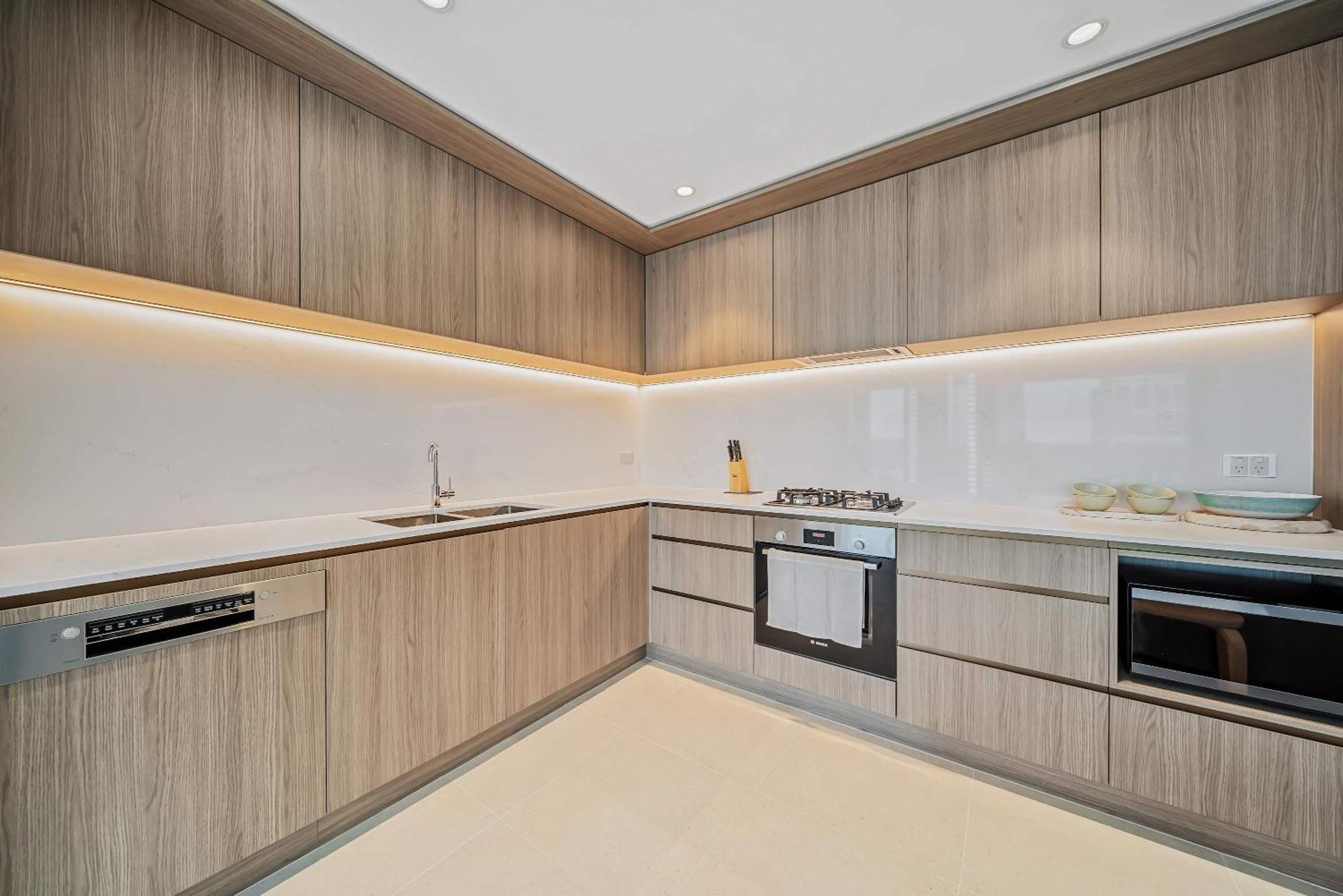 Brand New Luxurious 2 Bedroom Cbd Apartment *