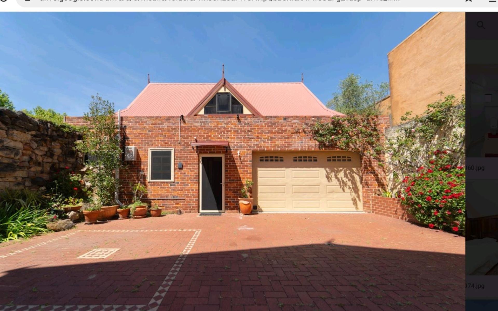 Snow White's 2 Bedroom Dream With Free Parking Villa Perth