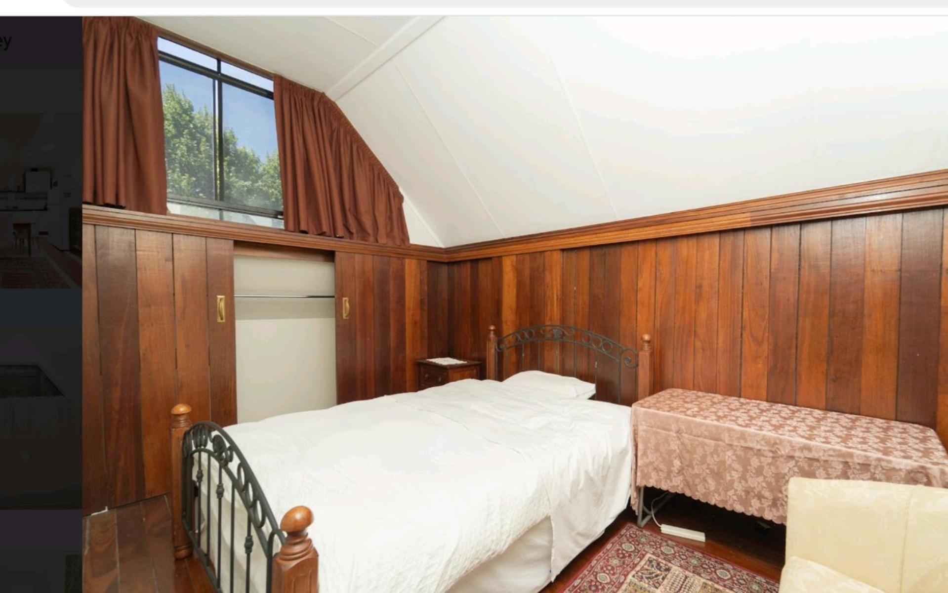 Snow White's 2 Bedroom Dream With Free Parking Perth