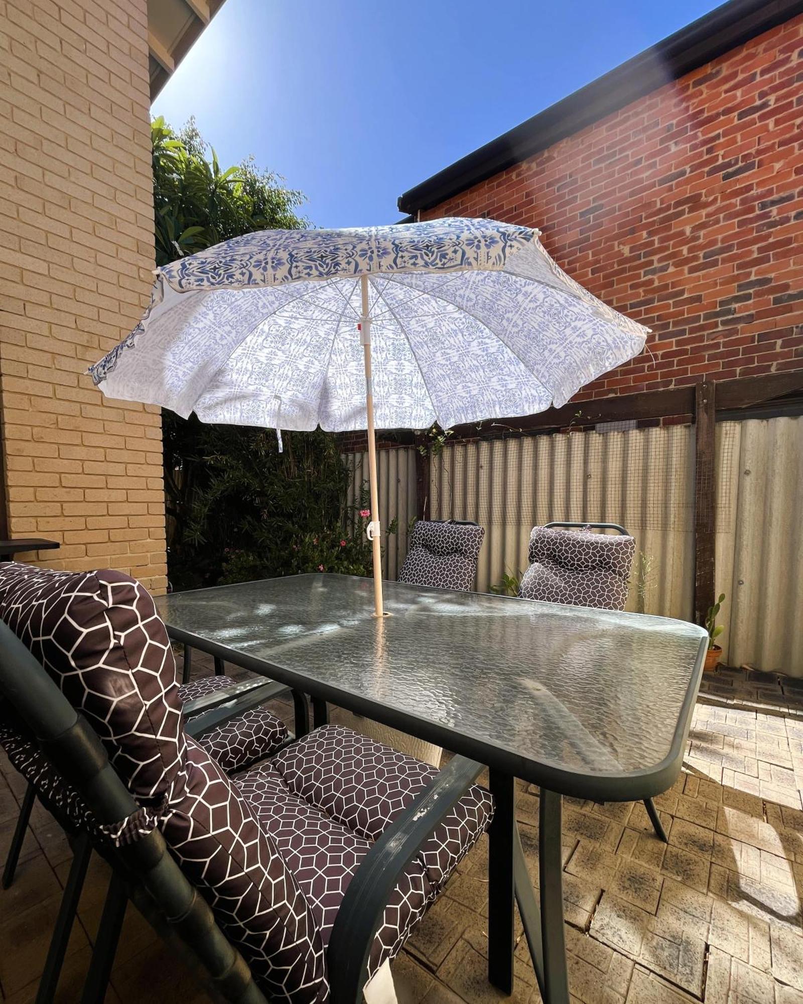 17 Rare Urban Style 4br Nedlands &pool Perth