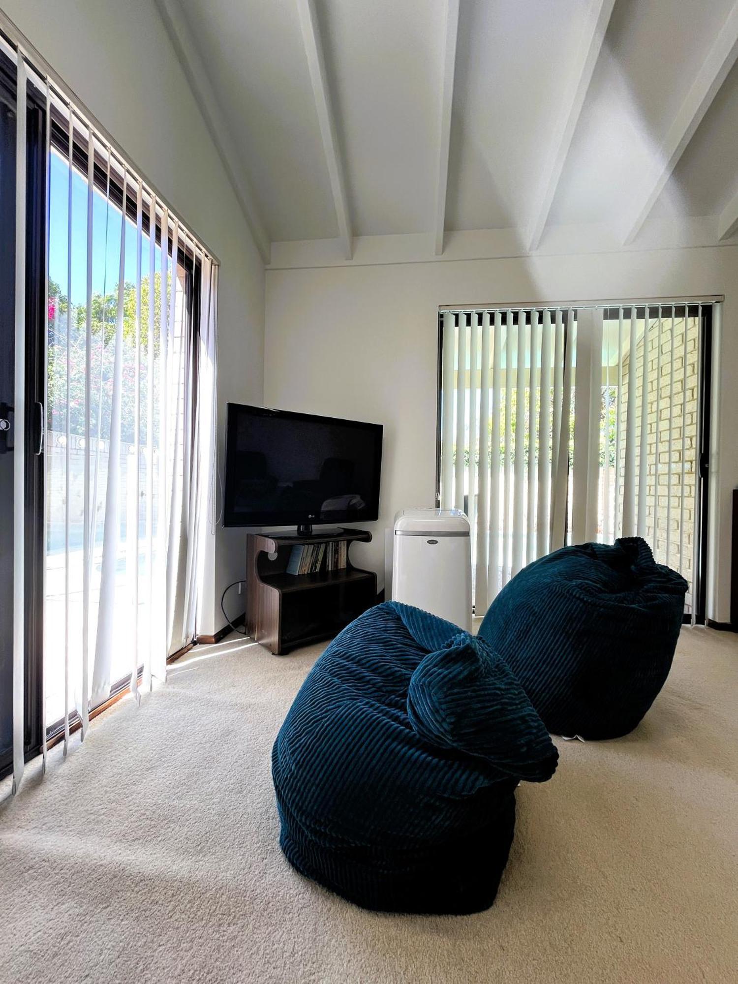 17 Rare Urban Style 4br Nedlands &pool Holiday home Perth