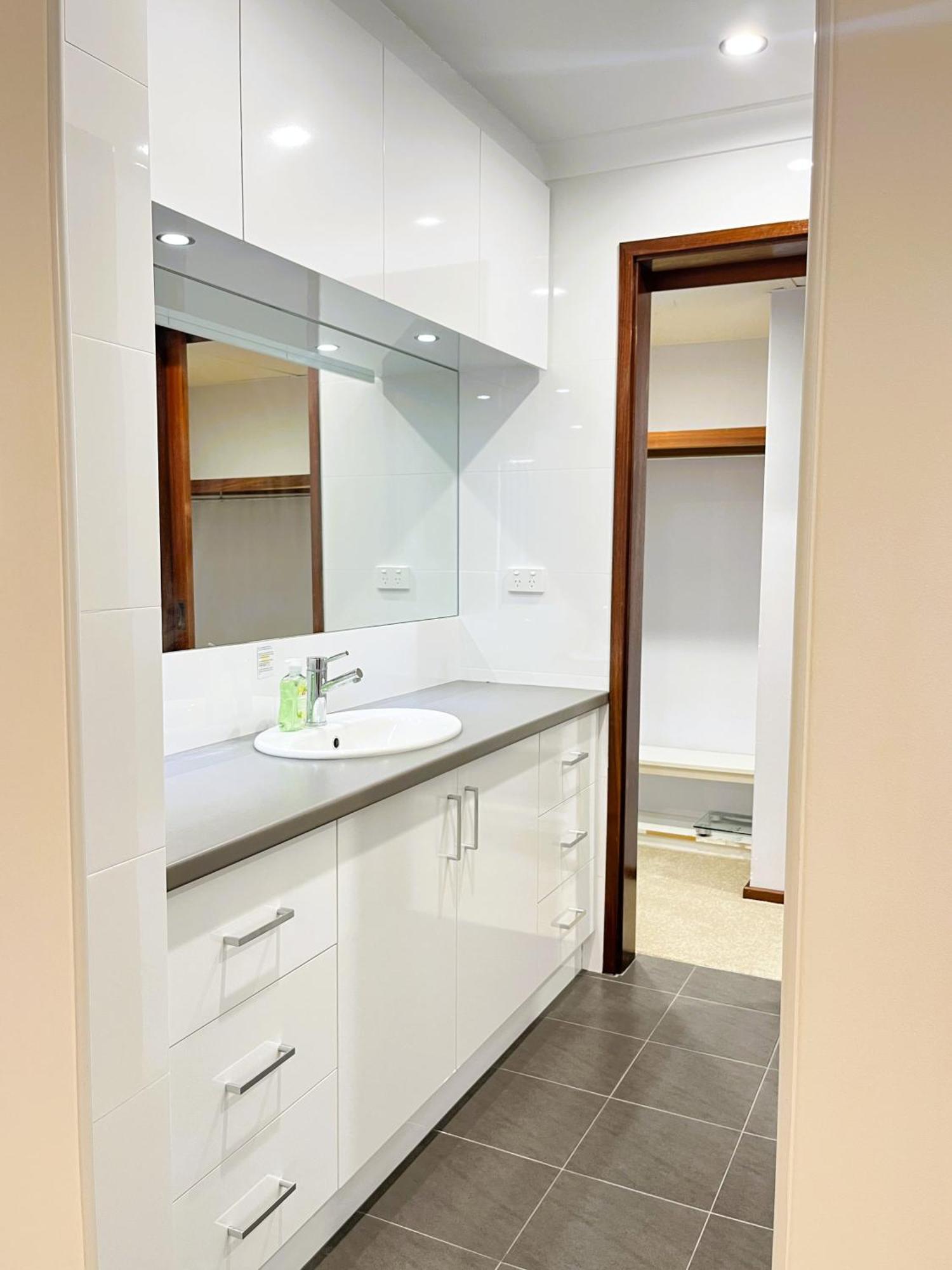 17 Rare Urban Style 4br Nedlands &pool Perth