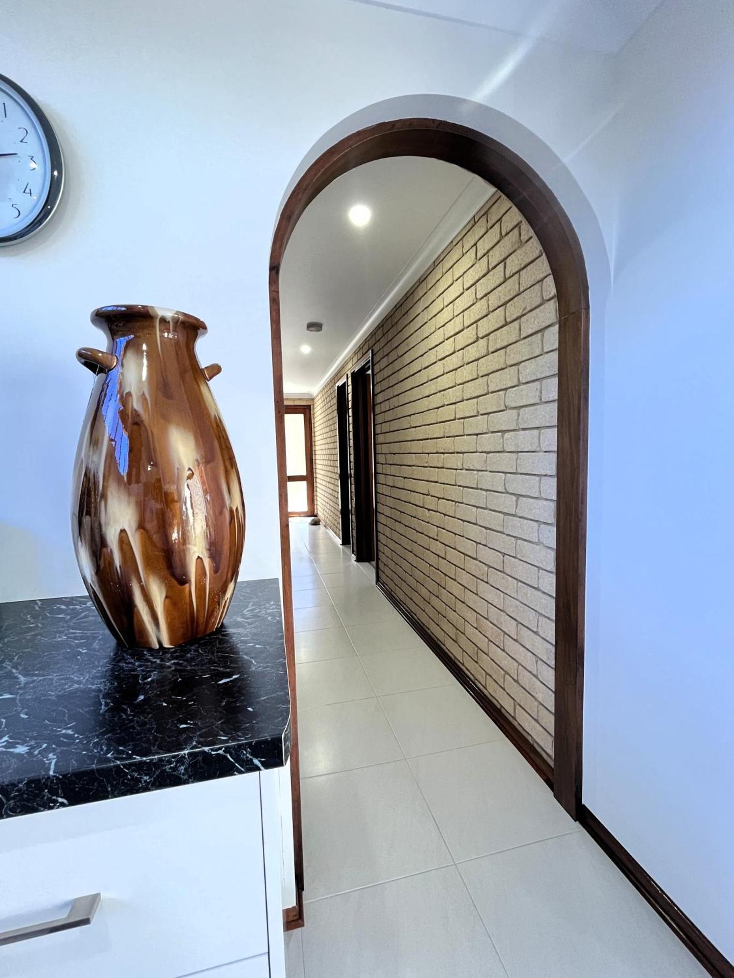Holiday home 17 Rare Urban Style 4br Nedlands &pool Perth