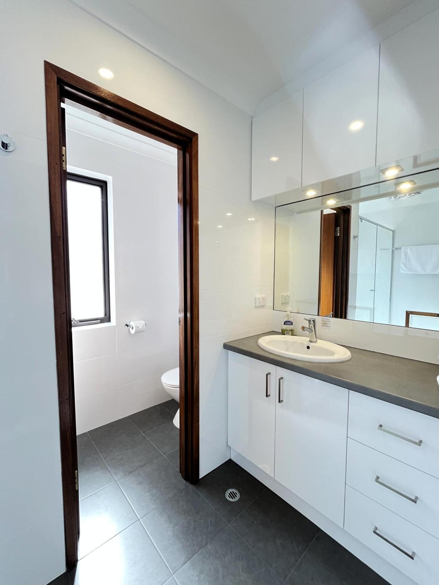 17 Rare Urban Style 4br Nedlands &pool Holiday home Perth