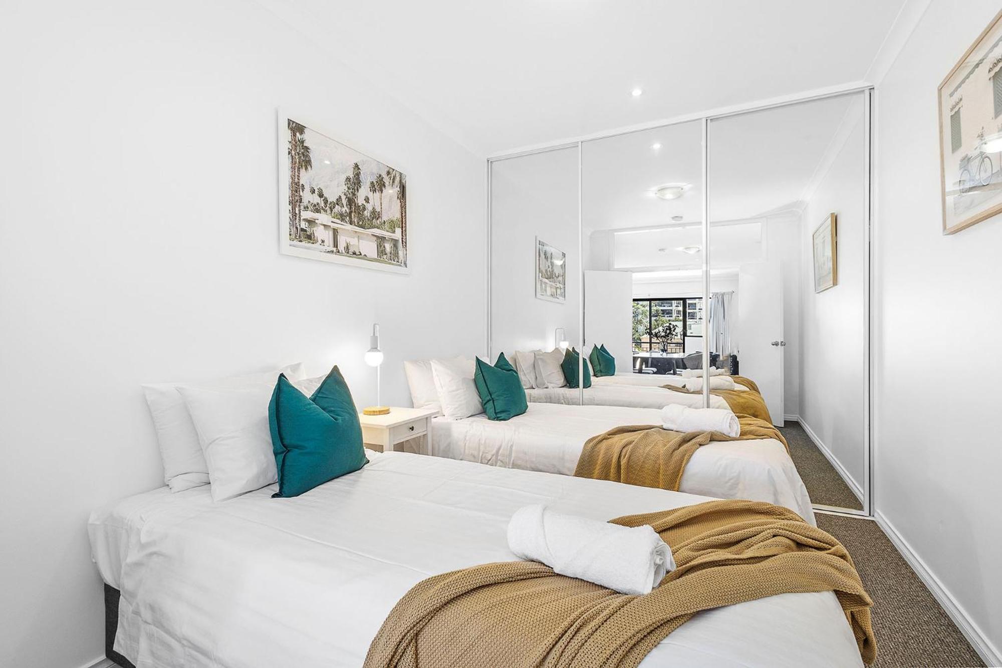Modern 2br Pool, Gym, Parking Apartment *