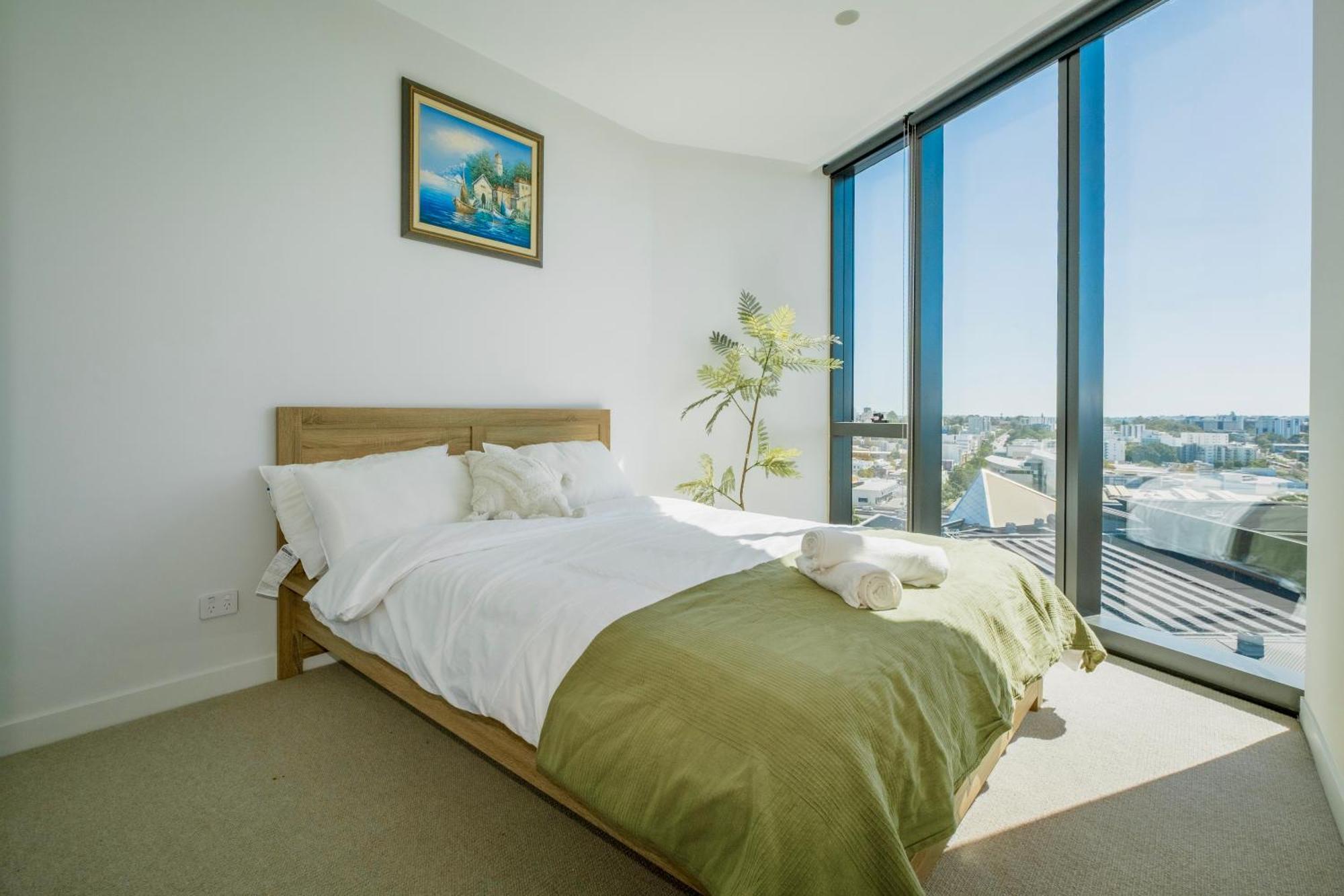 Apartment Luxury Downtown - Sunset Views, Pool & Gym *