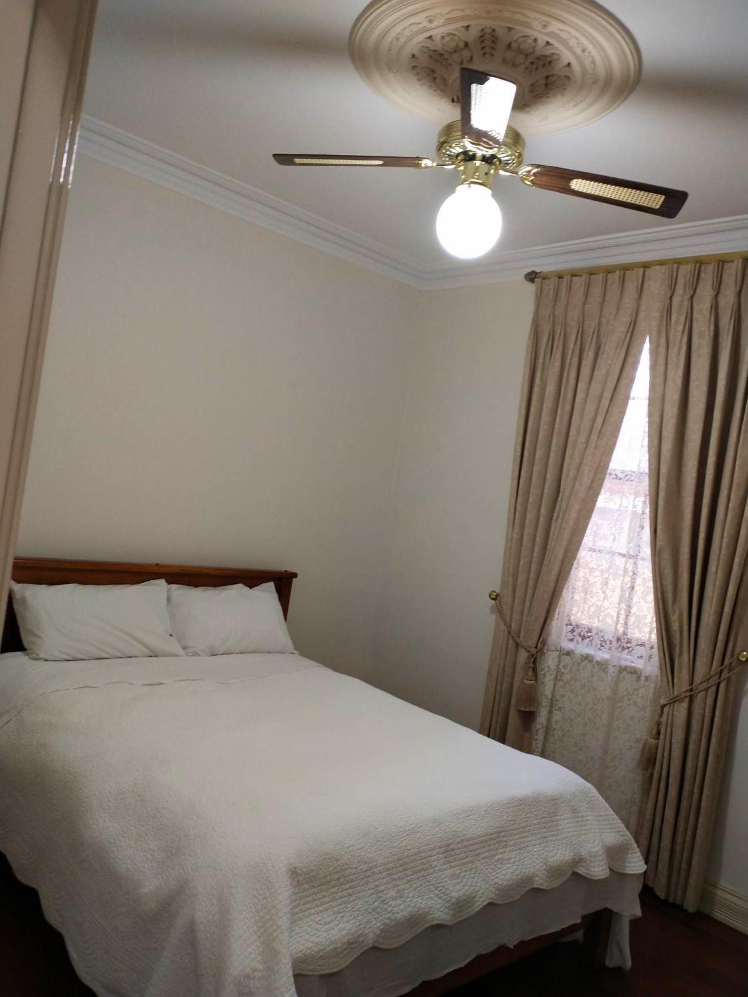 Beautiful & Peaceful Mansion-24 Hour Check In Guest house *