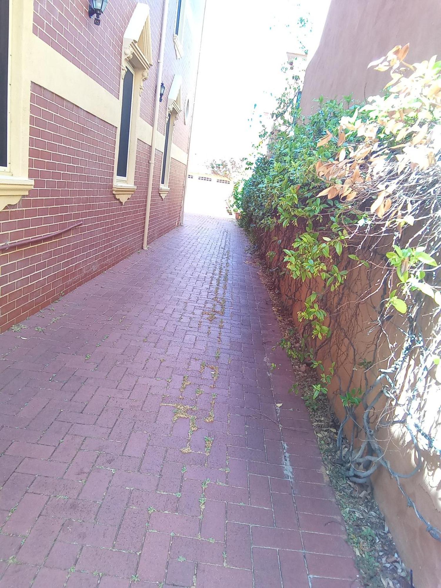 Beautiful & Peaceful Mansion-24 Hour Check In Guest house Perth