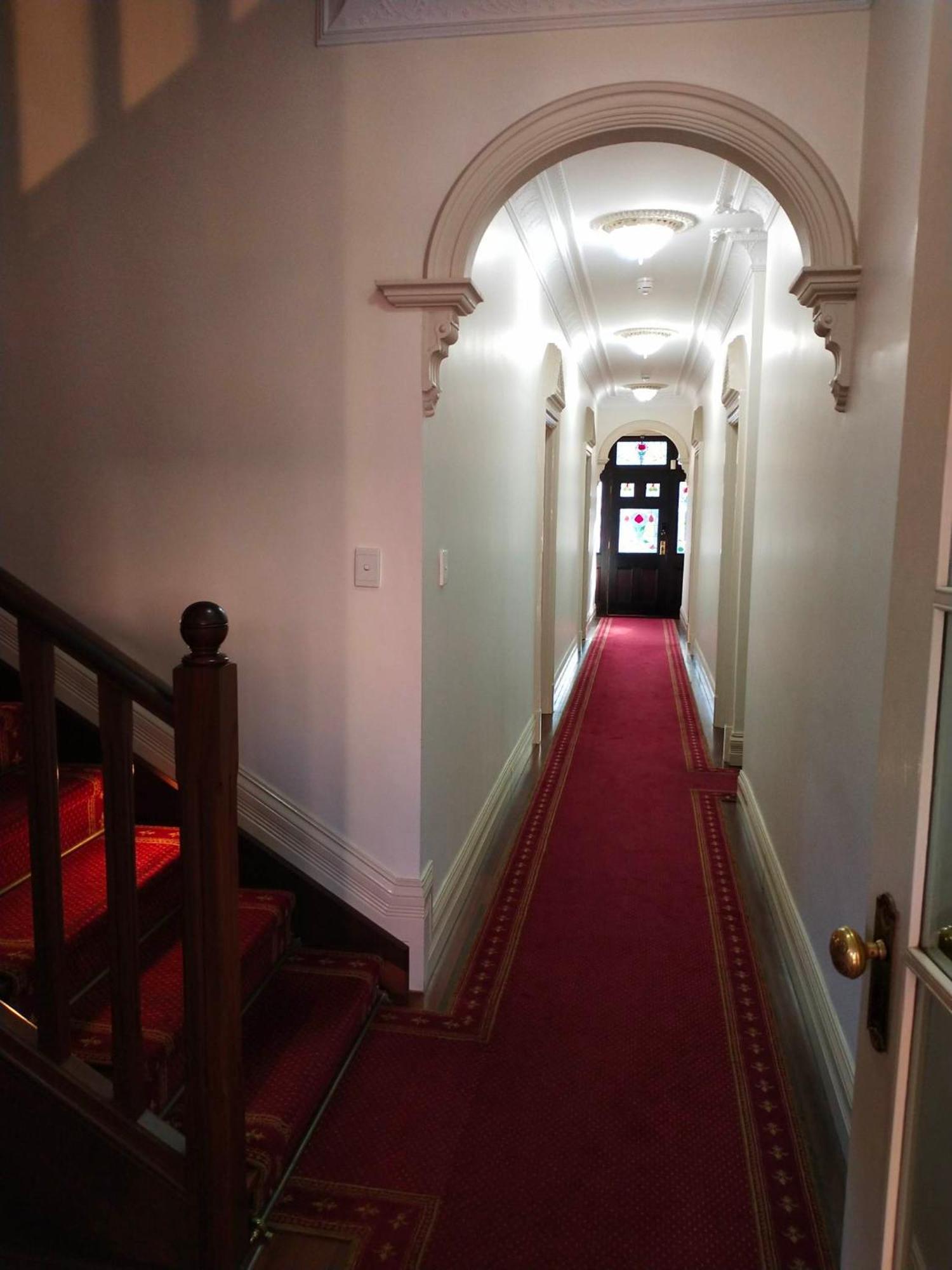 Beautiful & Peaceful Mansion-24 Hour Check In Perth