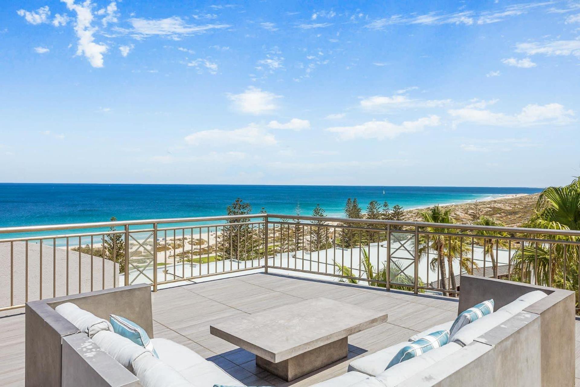 M601 - Spectacular Beachfront Penthouse *