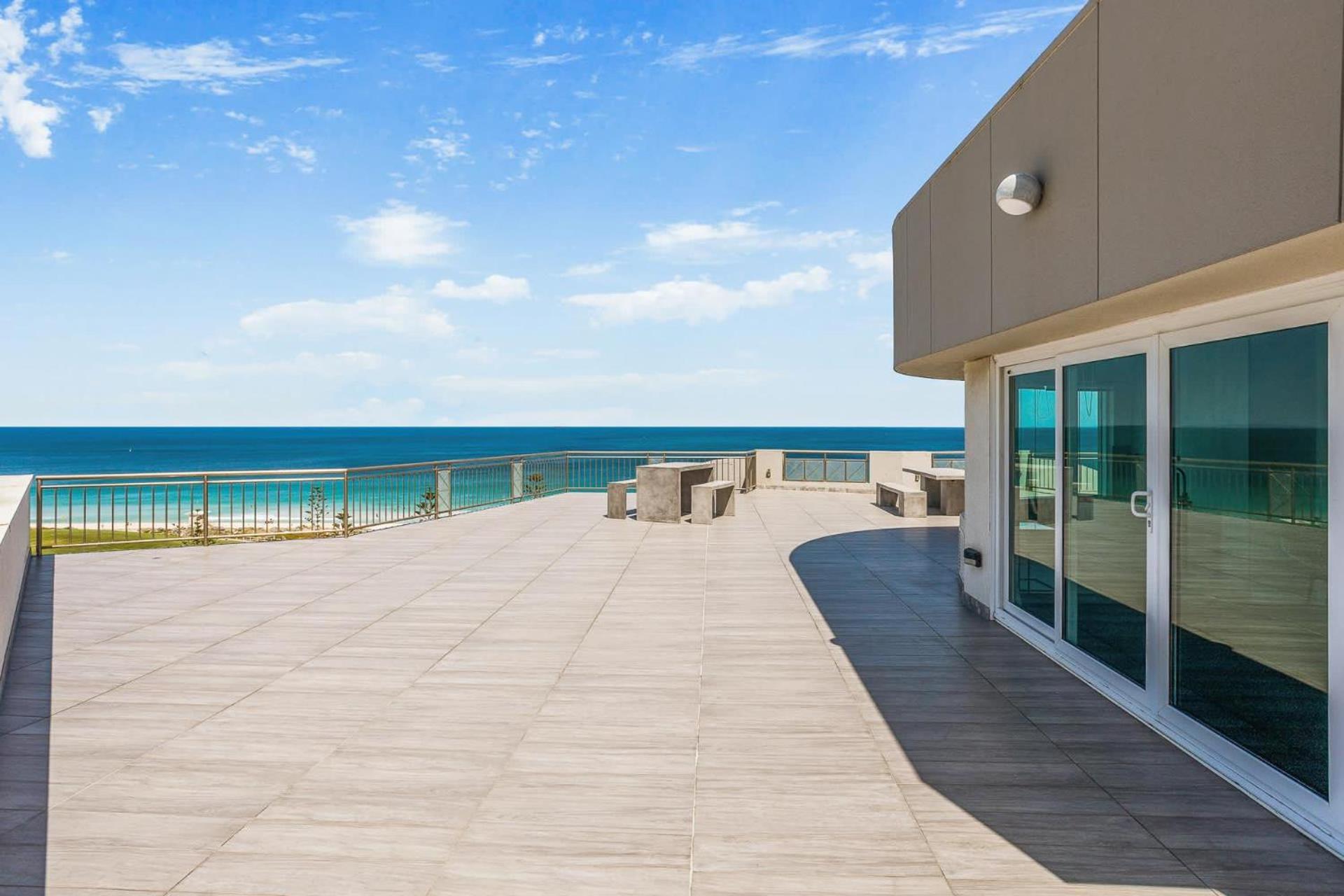 M601 - Spectacular Beachfront Penthouse Apartment Perth