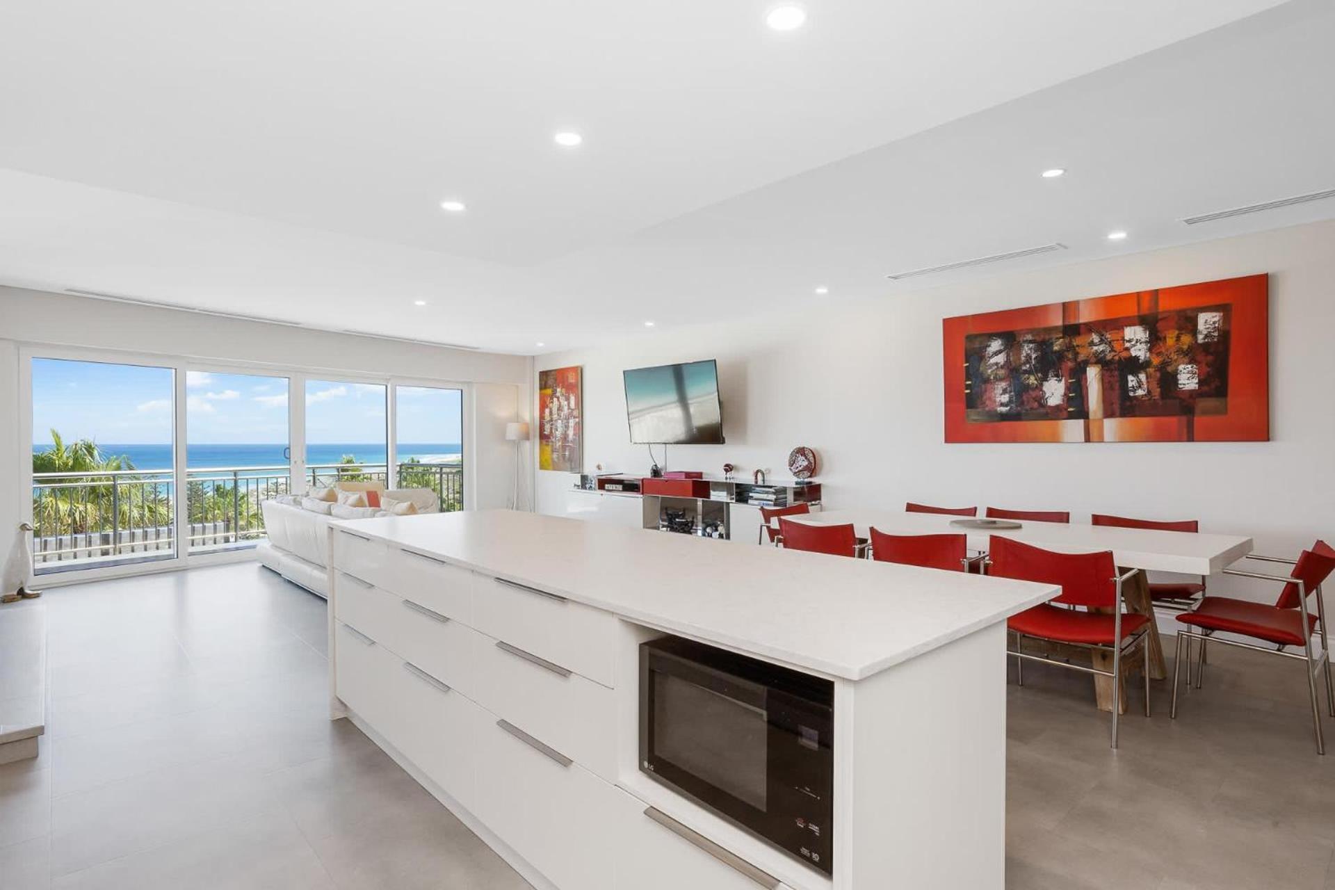 M601 - Spectacular Beachfront Penthouse Perth