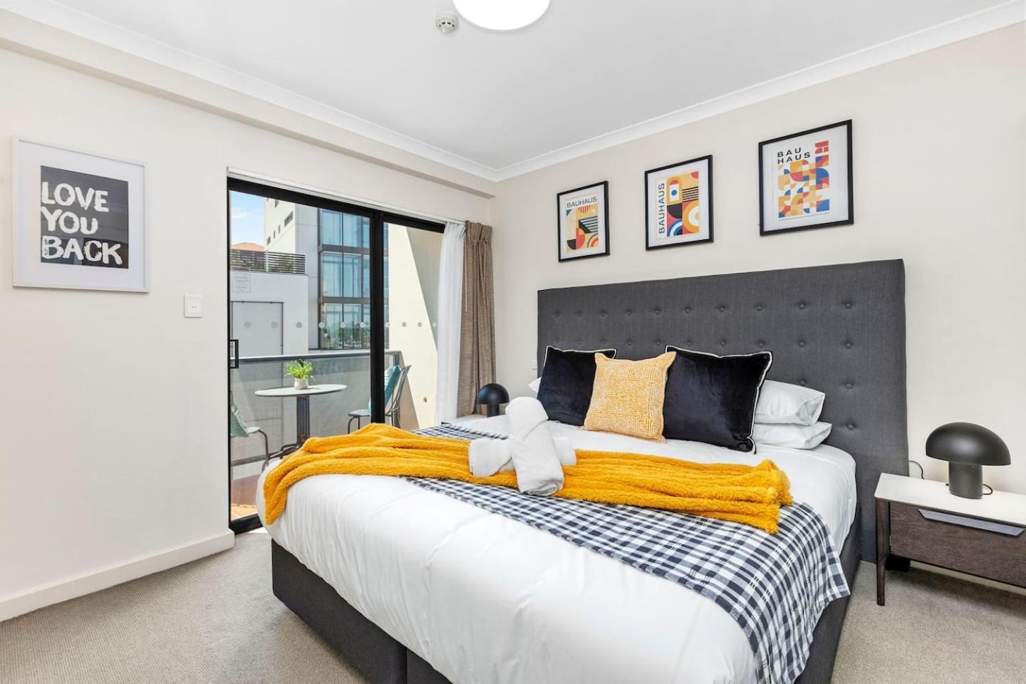 Stylish City 1Bdrm Apt Perth Heart 2 Mins River Apartment *