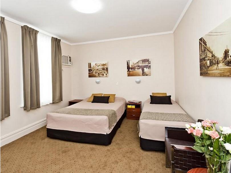 The Royal 2* Perth